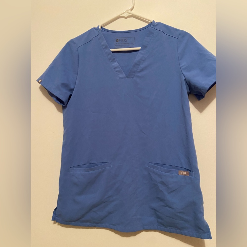 Figs Scrub set. Xs top. Xs bottoms. Ceil blue.
